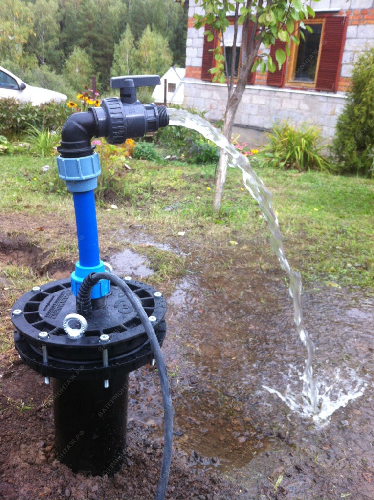 Подводка воды - водопровод из скважины в дом